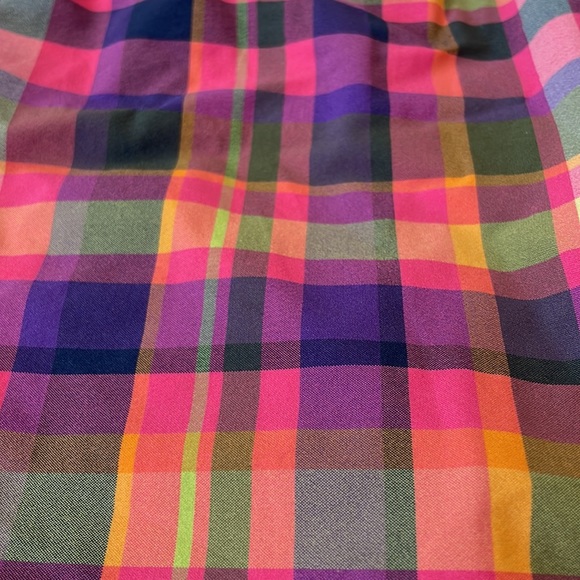 Isaac Mizrahi. Two piece bathing suit. Top and swim skirt sz small - Picture 5 of 5